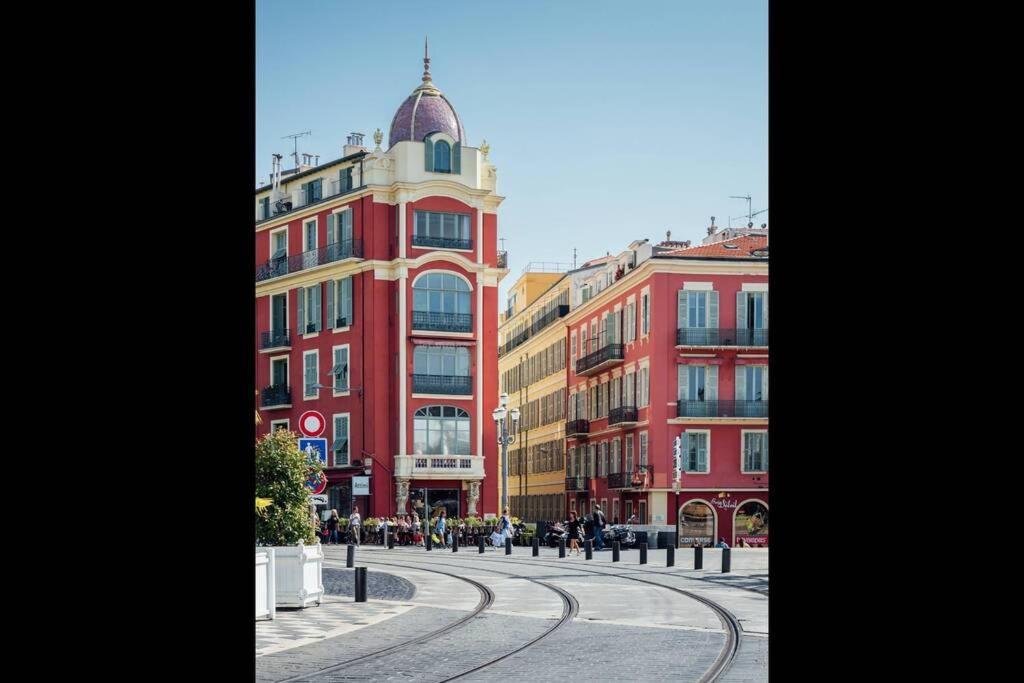 2 Chambres Refait à Neuf, Climatisé, à 2 Min De La